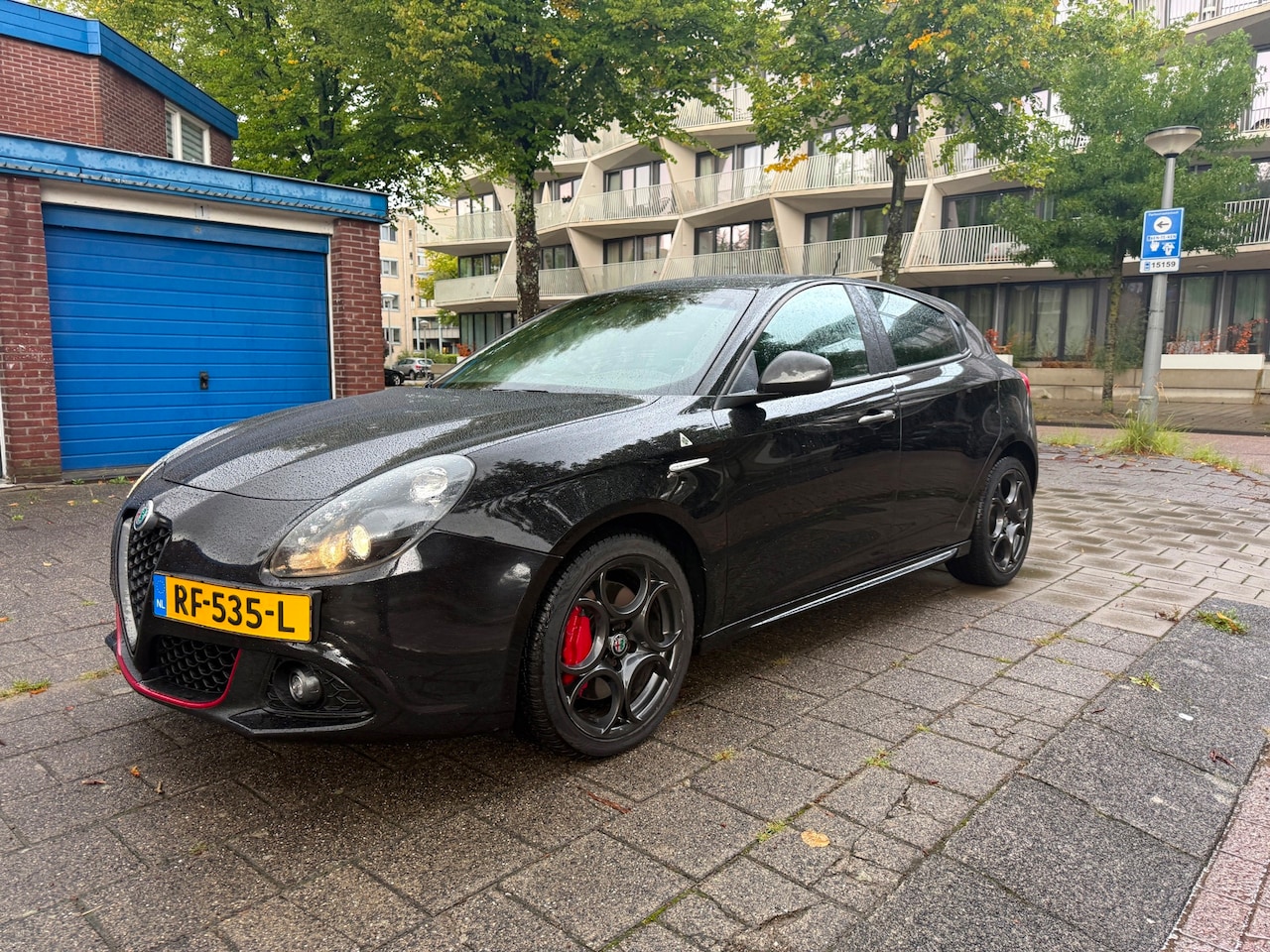 Alfa Romeo Giulietta - 1.4 Turbo MultiAir Super AUTOMAAT - AutoWereld.nl