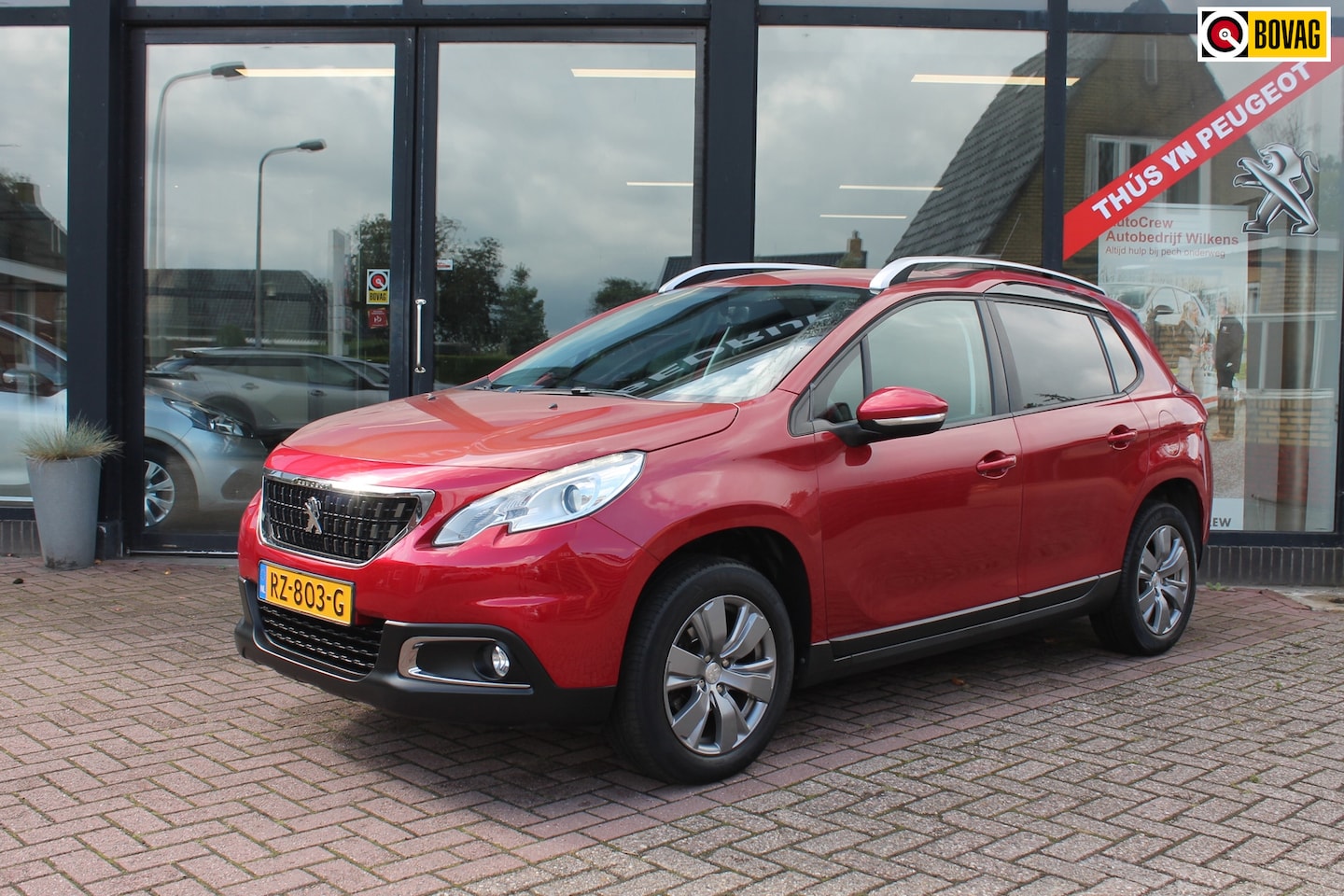 Peugeot 2008 - 1.2 PureTech Allure 1.2 PureTech Allure - AutoWereld.nl
