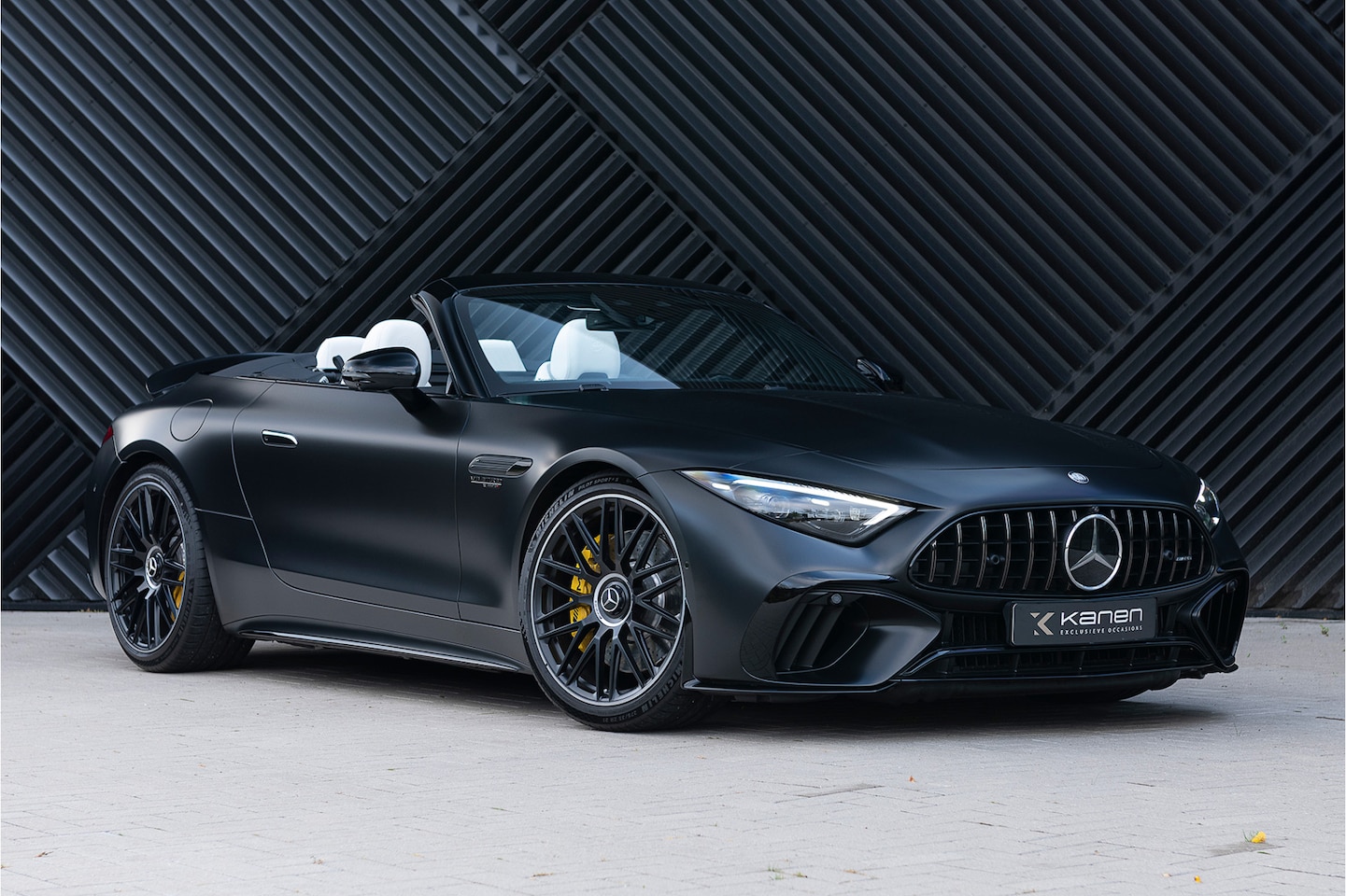 Mercedes-Benz SL-klasse Cabrio - AMG 63 4MATIC+ Aero Nightpak Distronic+ LIFT IHC+ Achteras Memory Burmester Massage HUD 36 - AutoWereld.nl