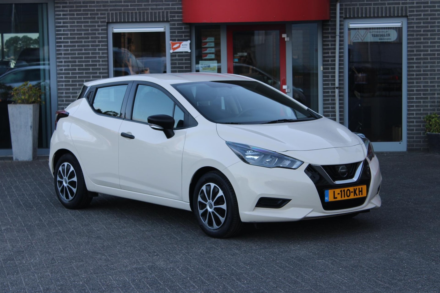 Nissan Micra - 1.0 IG-T Visia Airco/Cruise/Stoelverwarming - AutoWereld.nl
