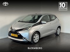 Toyota Aygo - 1.0 VVT-i x-play | Achteruitrijcamera | Airco |