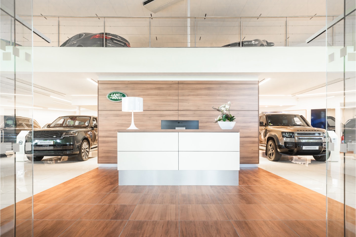 Land Rover Discovery Sport - P270e PHEV Business Edition | - AutoWereld.nl