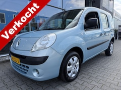 Renault Kangoo Family - 3+1 Rolstoelauto 1.6-16V Expression (Nette 3+1 Rolstoelauto met extra diepe Freedom-bodemv