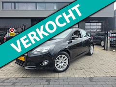Ford Focus - 1.6 EcoBoost Titanium | Slechts 58.981 km | Met o.a. bruin lederen bekleding, navigatie, b
