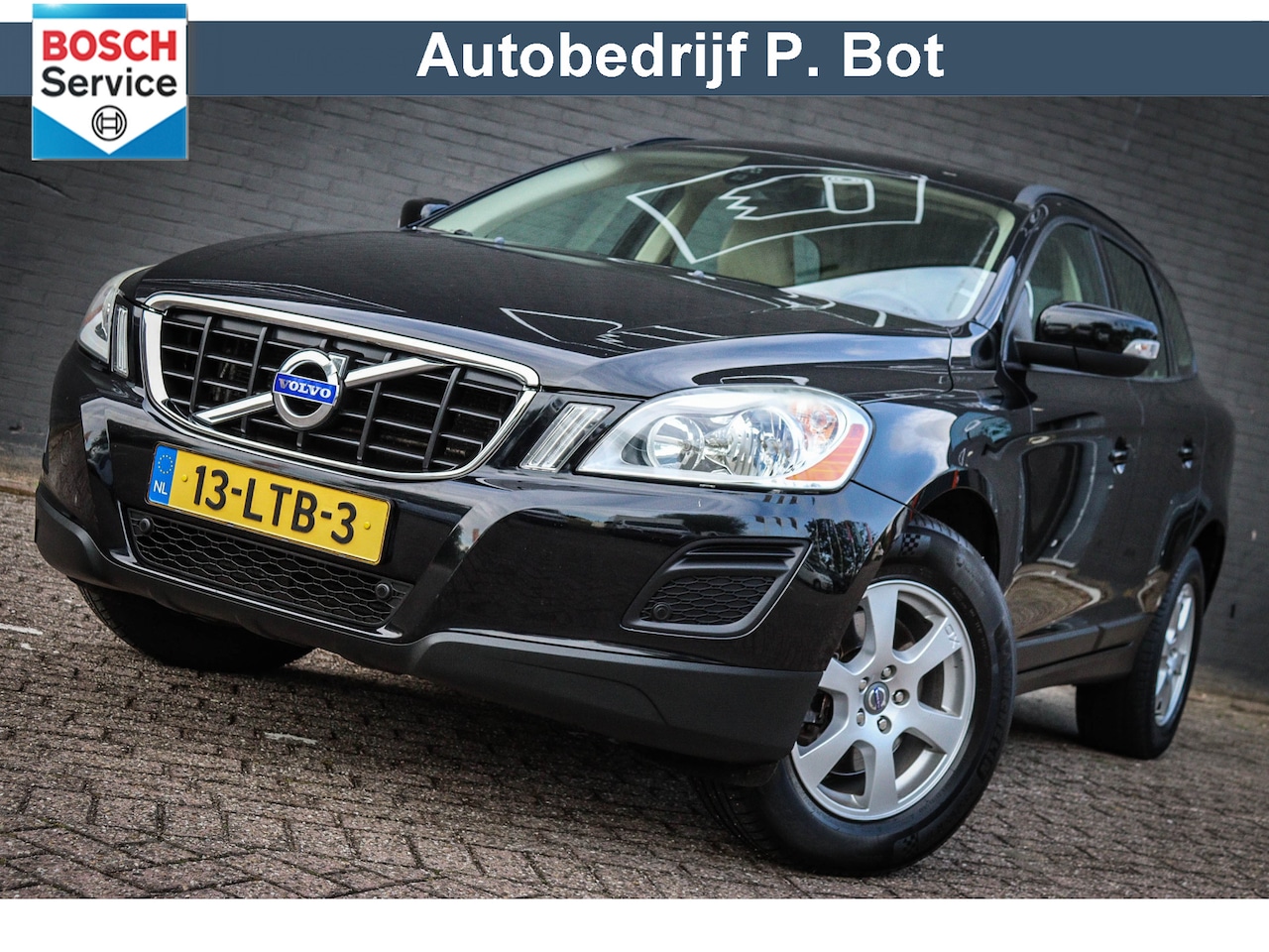Volvo XC60 - 2.0T Kinetic Net binnen - Nu al te bezichtigen - AutoWereld.nl
