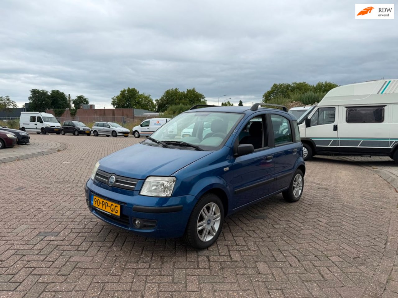 Fiat Panda - 1.2 Emotion/ AIRCO/ STUURBEKRACHTIGING/APK - AutoWereld.nl