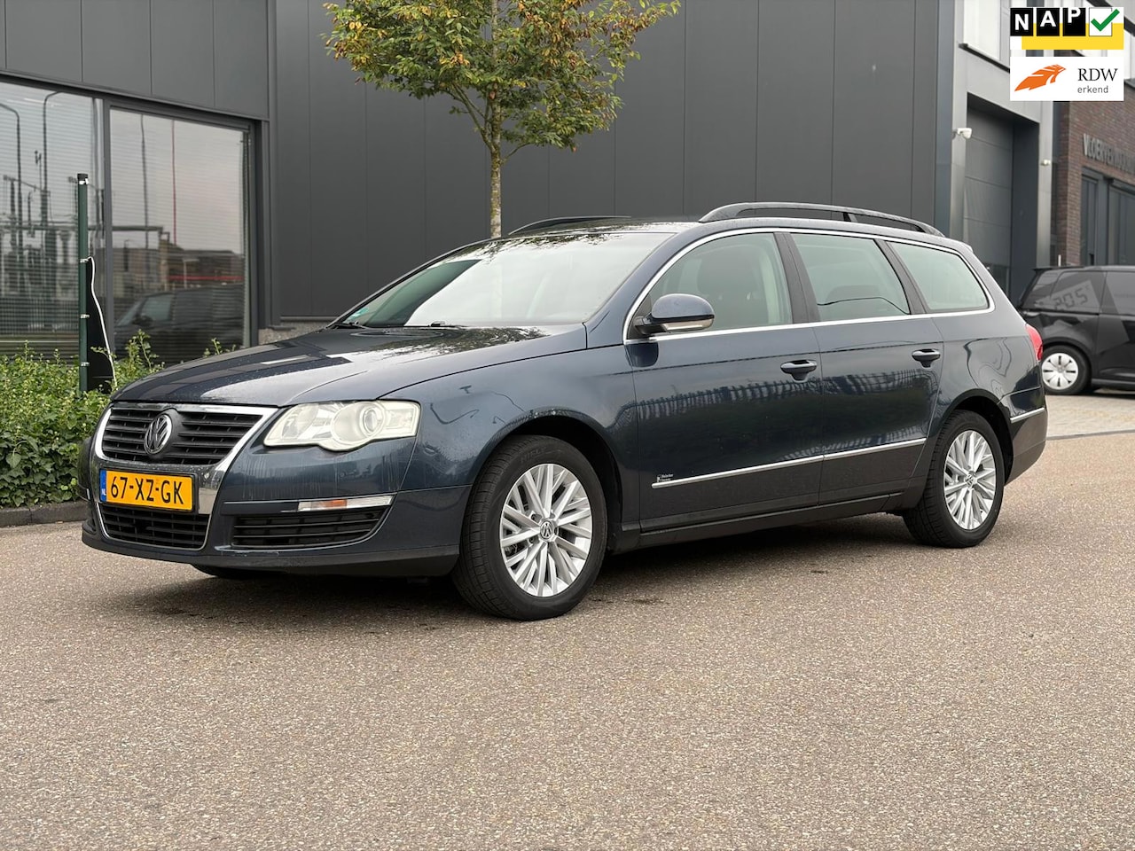 Volkswagen Passat Variant - 2.0 FSI Comfortline Business Export - AutoWereld.nl