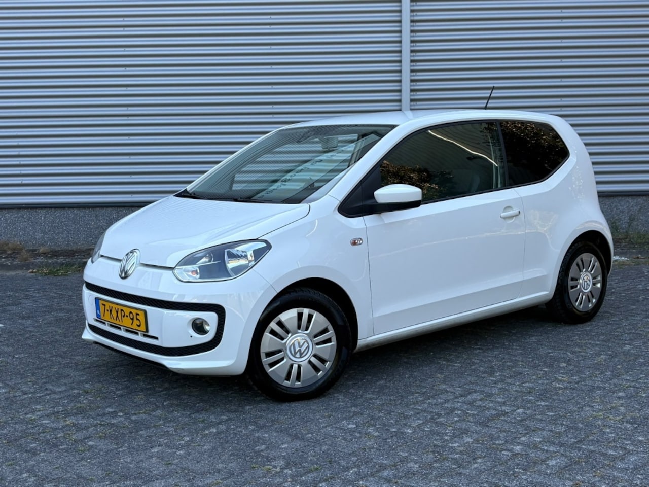 Volkswagen Up! - 1.0 move up! Stoelverwarming NAVI Parkeersensoren - AutoWereld.nl