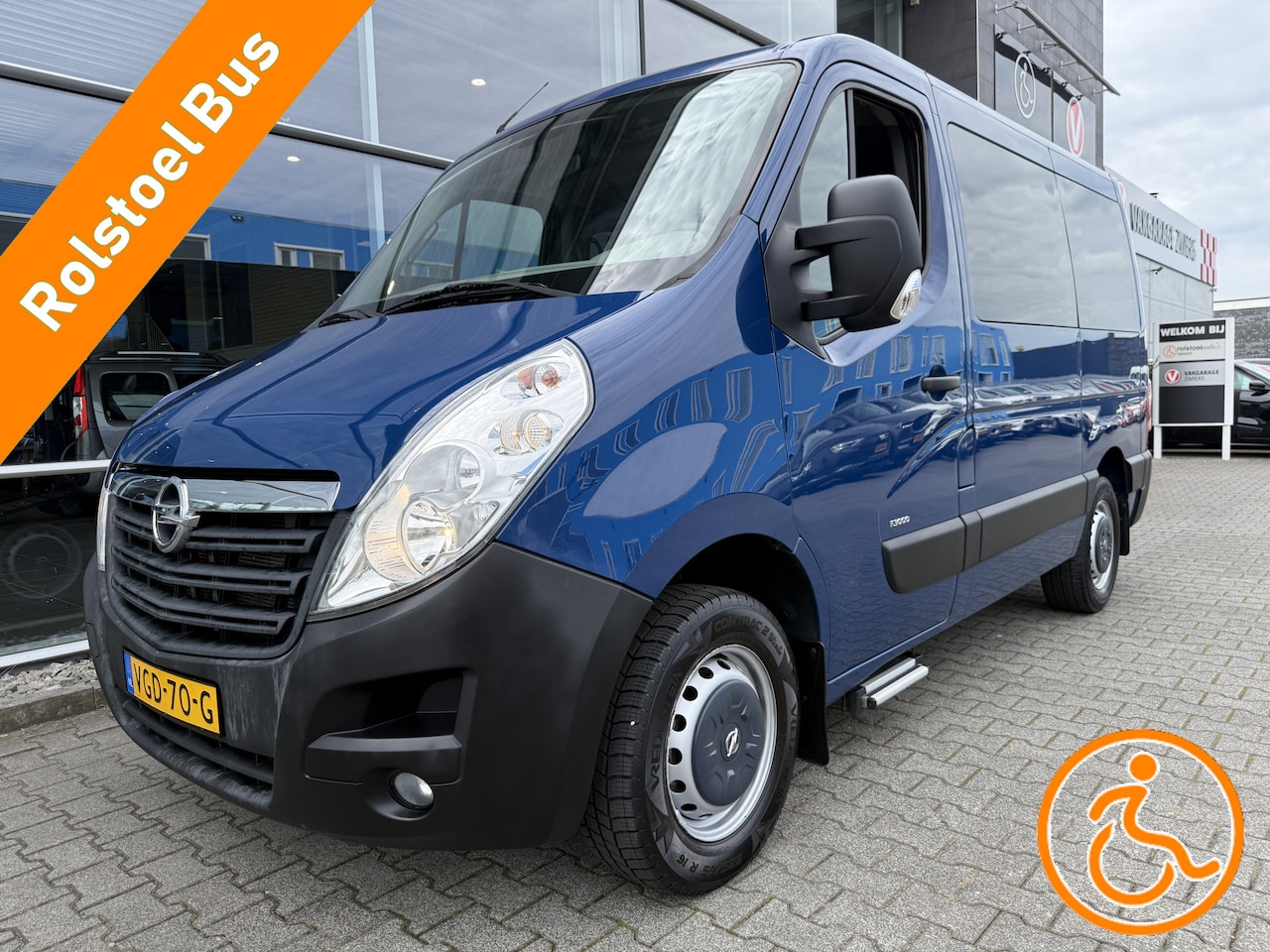 Opel Movano - 3+1 Rolstoelbus / Scootmobielbus 2.3 CDTI L1H1 (Ruime 3+1 Rolstoelbus met Automaat!) - AutoWereld.nl