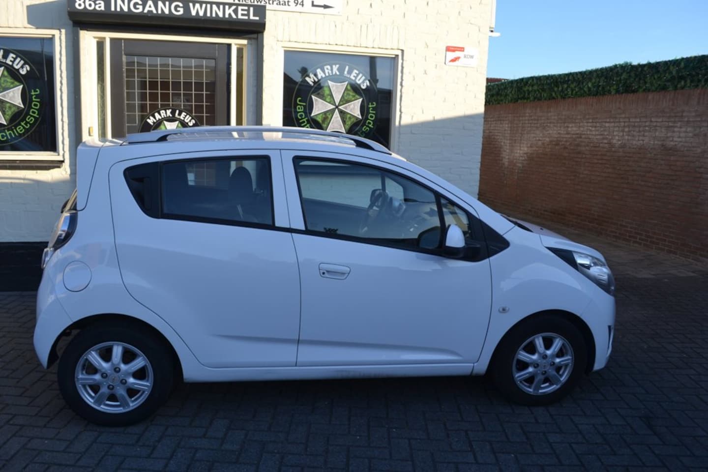 Chevrolet Spark - 1.2 16V LT 4 cylinder 5drs/Hoogzitter - AutoWereld.nl