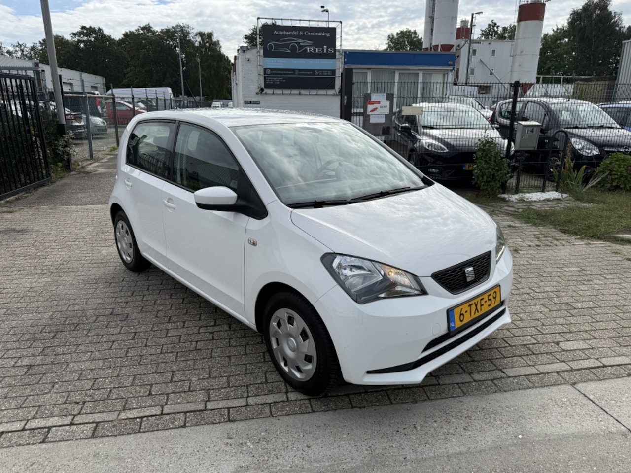 SEAT Mii - 1.0 Style*DRIEMNIEUW*DEALERONDERHOUDEN* - AutoWereld.nl