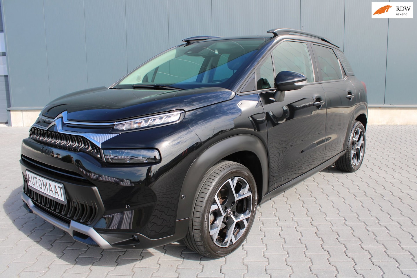 Citroën C3 Aircross - 1.2 Exclusive black edition AUTOMAAT - AutoWereld.nl
