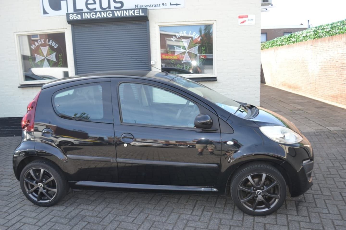 Peugeot 107 - 1.0 Active Facelift Model - AutoWereld.nl