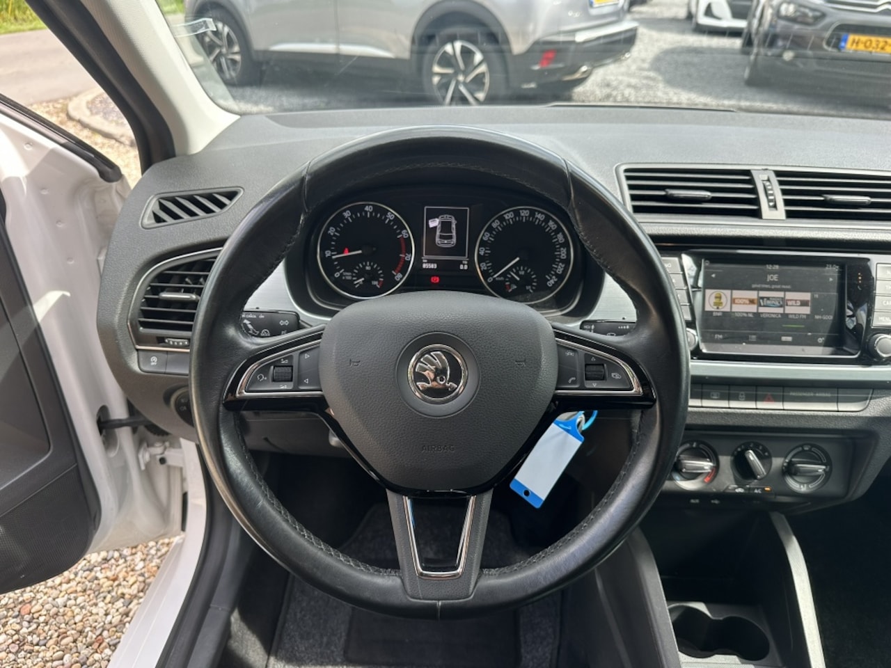 Skoda Fabia - 1.0 Ambition Bns Navigatie/PDC