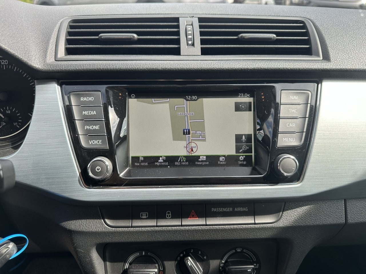 Skoda Fabia - 1.0 Ambition Bns Navigatie/PDC