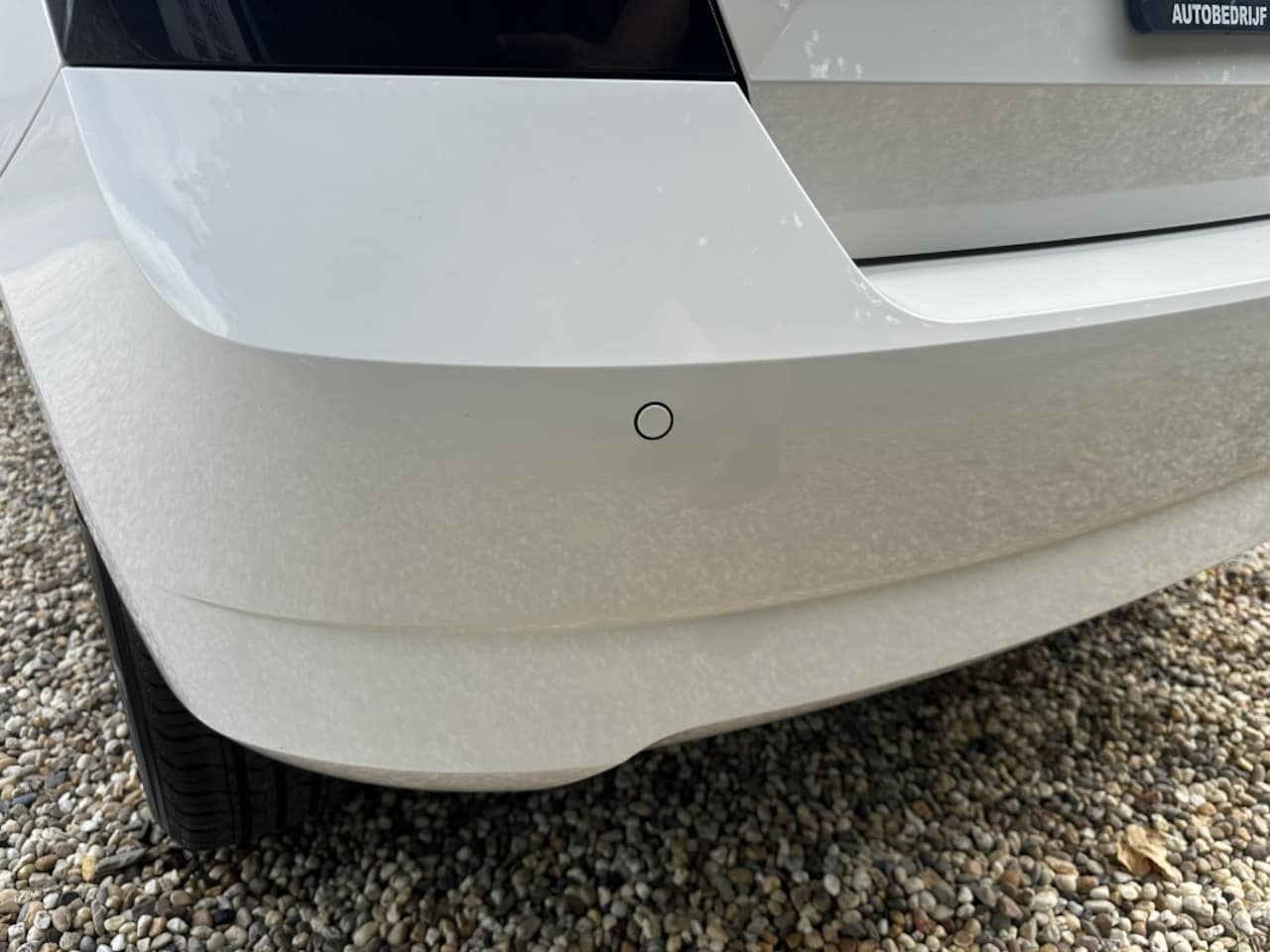 Skoda Fabia - 1.0 Ambition Bns Navigatie/PDC