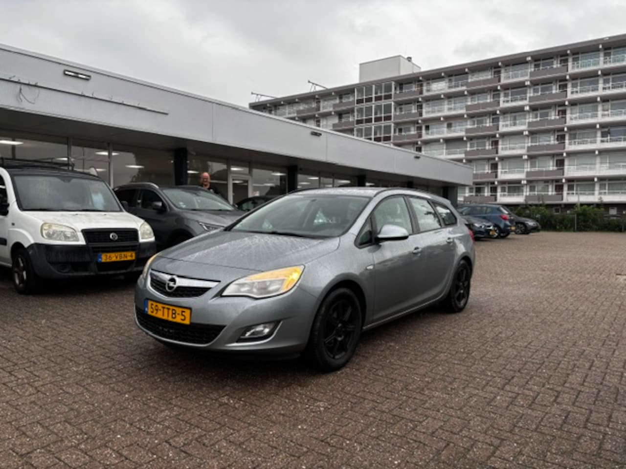 Opel Astra Sports Tourer - 1.4 Turbo Anniversary Edition 1.4 Turbo Anniversary Edition - AutoWereld.nl