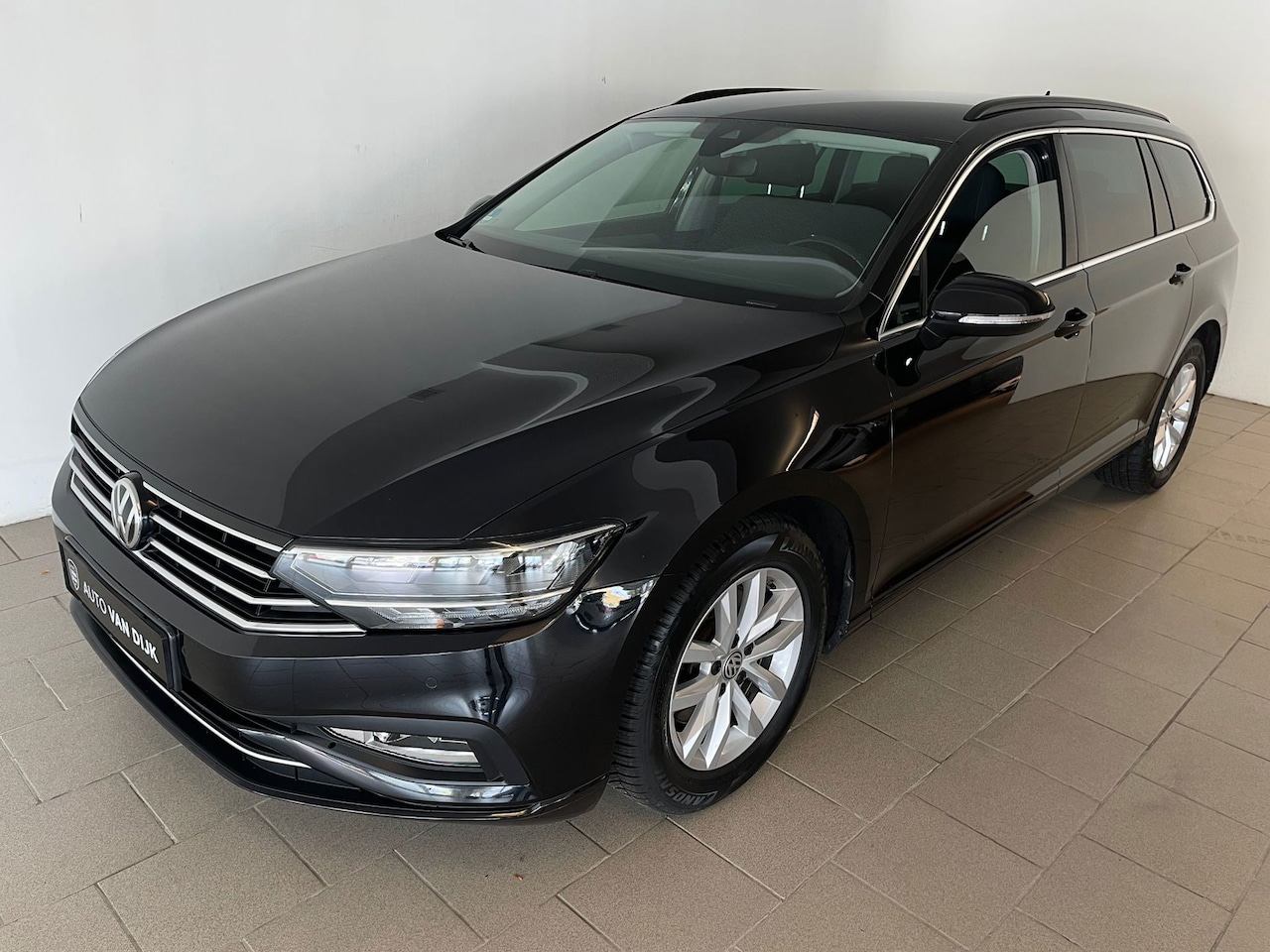 Volkswagen Passat Variant - 1.5 TSI DSG AUTOMAAT AIRCO CLIMA NAVI CRUISE PDC PRIVACY GLAS TREKHAAK ZEER NETTE AUTO - AutoWereld.nl