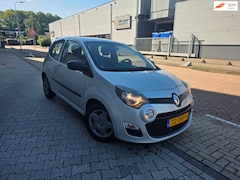 Renault Twingo - 1.2 16V Authentique - RIJDT EN SCHAKELT GOED