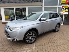 Mitsubishi Outlander - 2.0 PHEV Executive Edition/ X-Line pakket/ 4WD/ Camera/ Trekhaak/ NAVI/ NAP