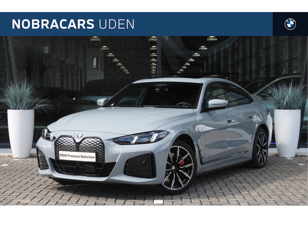 BMW i4 - eDrive40 M Sport / Schuif-kanteldak / Comfort Access / Stoelverwarming / Harman Kardon / A - AutoWereld.nl