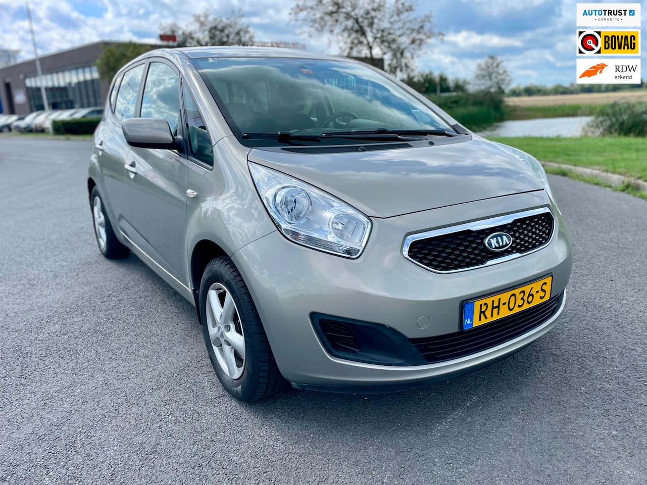 Kia Venga - 1.4 CVVT 1.4 CVVT, 5drs, Trekhaak, Camera, Airco, Radio-CD/MP3 speler, Elektr ramen, Lmv, Unieke ki - AutoWereld.nl