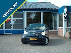 Toyota iQ - 1.0 VVTi Comfort