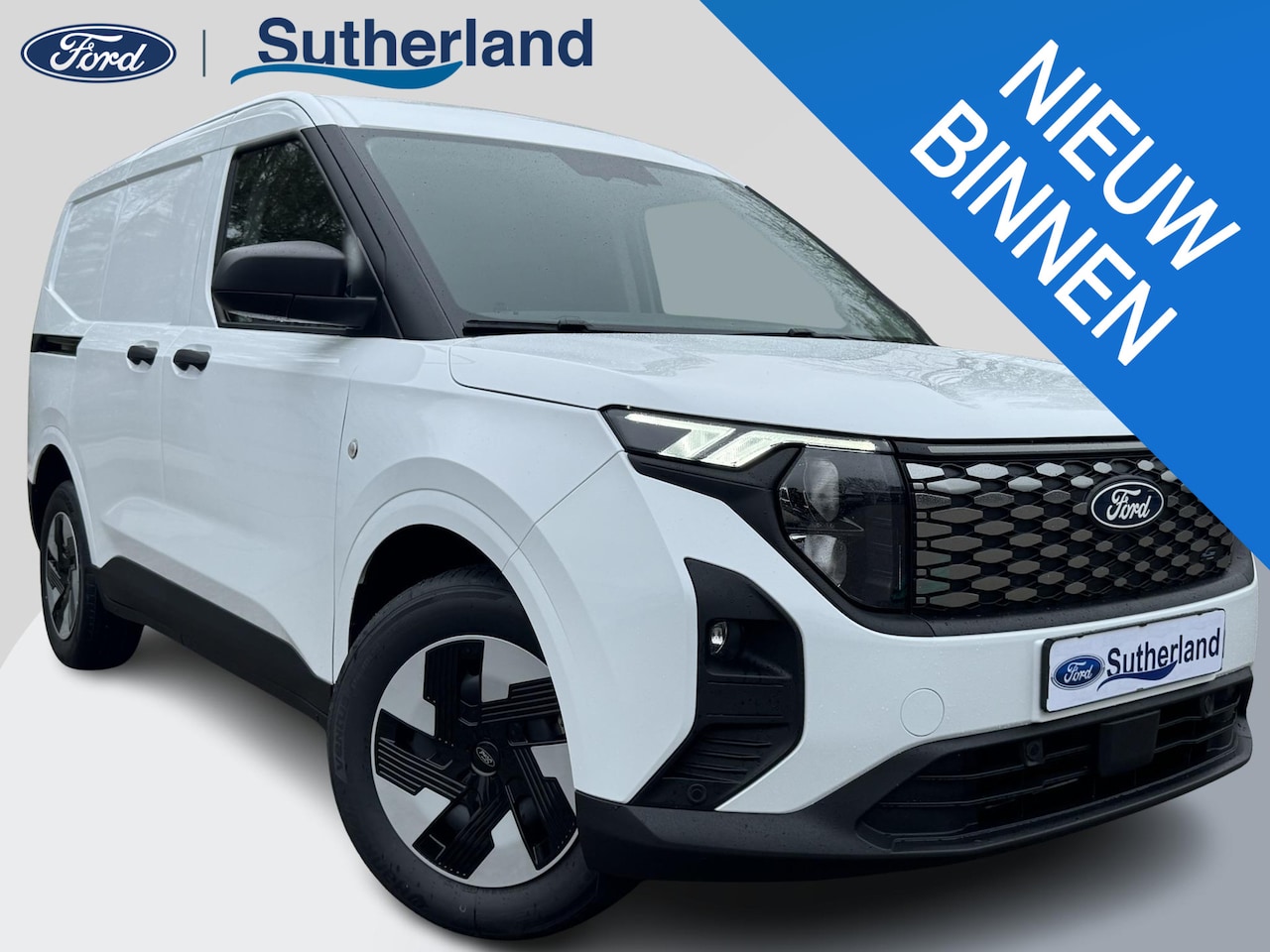 Ford Transit Courier - E-Transit Trend 46 kWh 136pk | Navigatie | Trekhaak | 16" Reservewiel | 3-fase laadkabel 3 - AutoWereld.nl