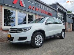 Volkswagen Tiguan - 1.4 TSI Sport&Style Trekhaak Navigatie Nette Auto Airco Cruise Control