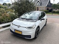 Volkswagen ID.3 - First Plus 58 kWh SOH 92, 5% PANORAMADAK IQ MATRIX LED MASSAGE STOELEN CAMERA SFEERVERLICH