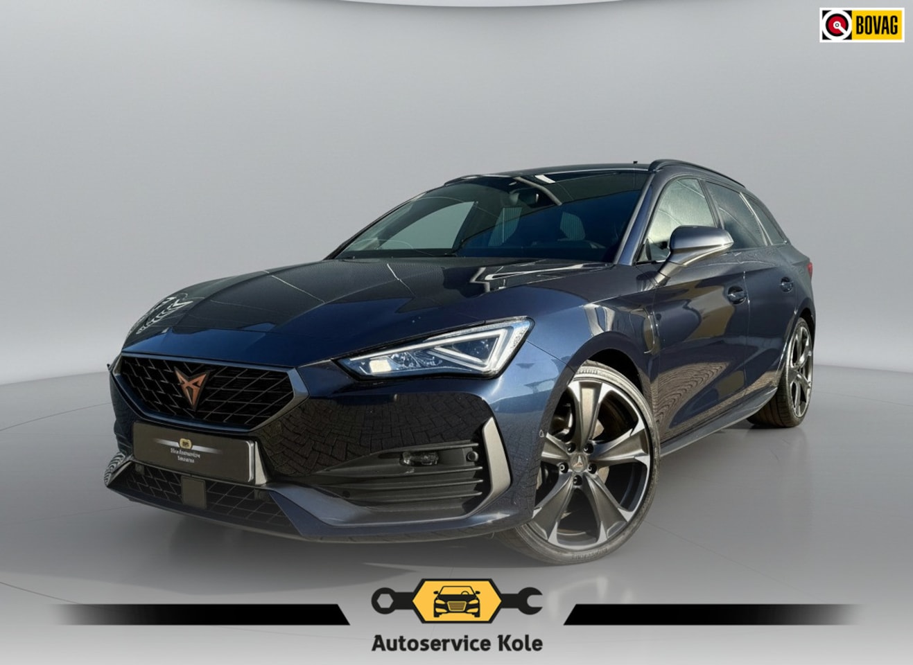 CUPRA Leon Sportstourer - 1.4 e-Hybrid VZ * Trekhaak * Camera * Stoelverwarming * Keyless * - AutoWereld.nl