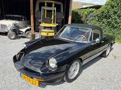 Alfa Romeo Spider - 2.0