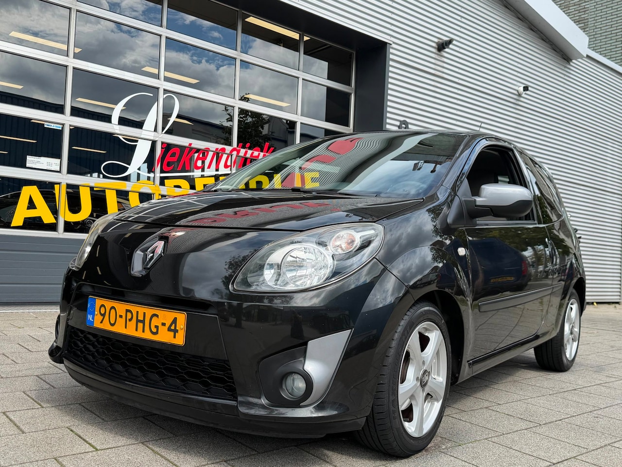 Renault Twingo - 1.2-16V Collection - Airco I Sport pakket I Elec. ramen i Nwe APK -08-2027, 1E eigenaar !! - AutoWereld.nl