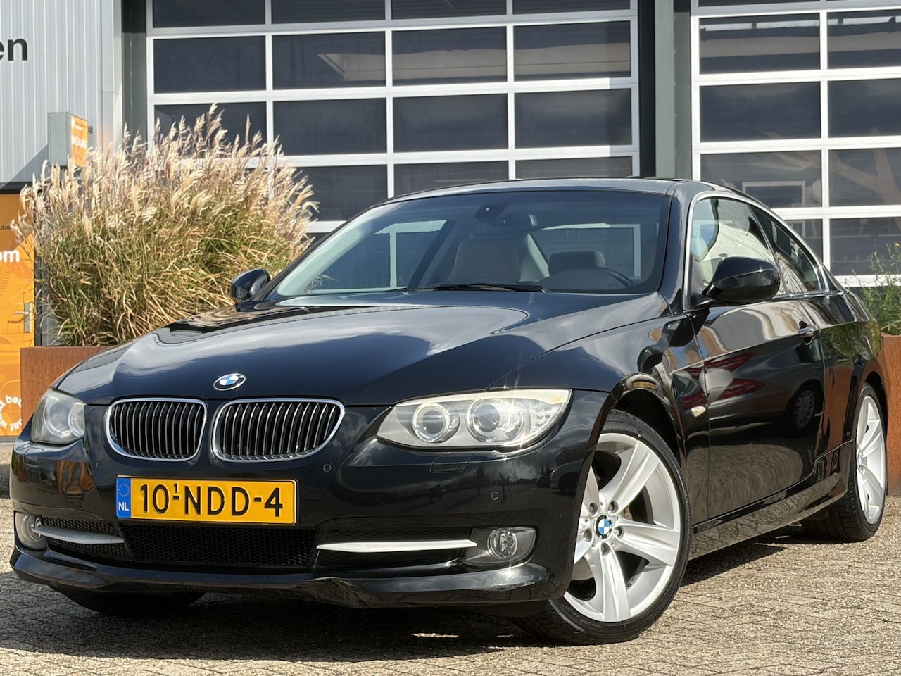 BMW 3-serie Coupé - 320i Corporate Lease Business Line 164pk | Audio-navigatie full map | Bi-xenon koplampen | - AutoWereld.nl