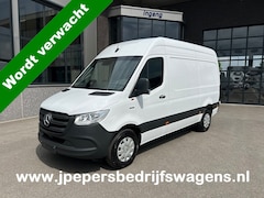 Mercedes-Benz eSprinter - 320 L2 H2 Pro 81kWh / Snel laden 115Kw / Trekhaak / MBUX / Navigatie / Camera / Cruise con
