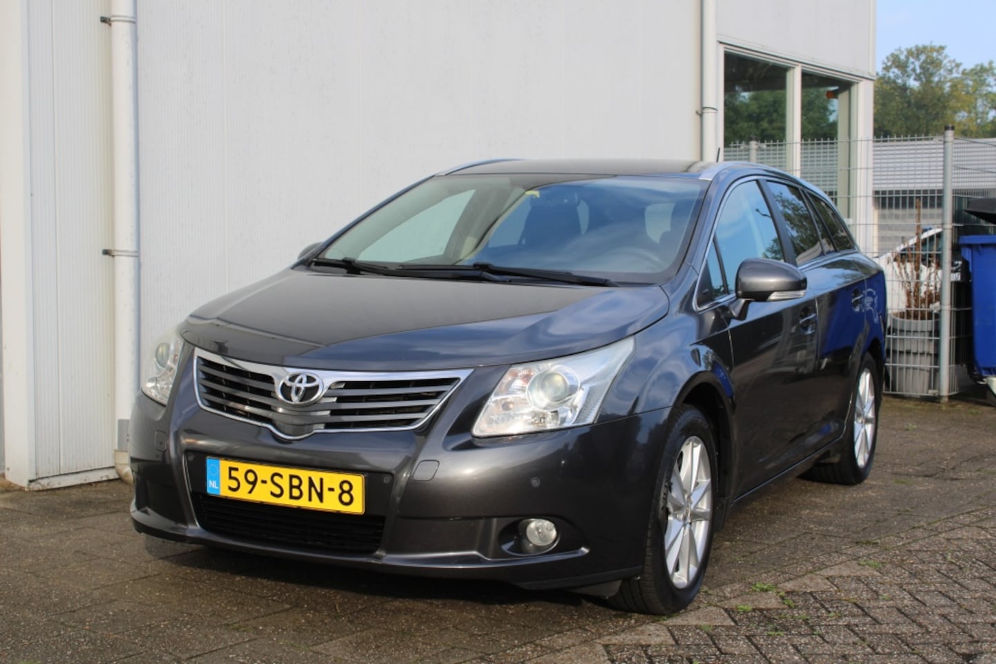 Toyota Avensis Wagon - 2.0 VVTi Business 2.0 VVTi Business - AutoWereld.nl