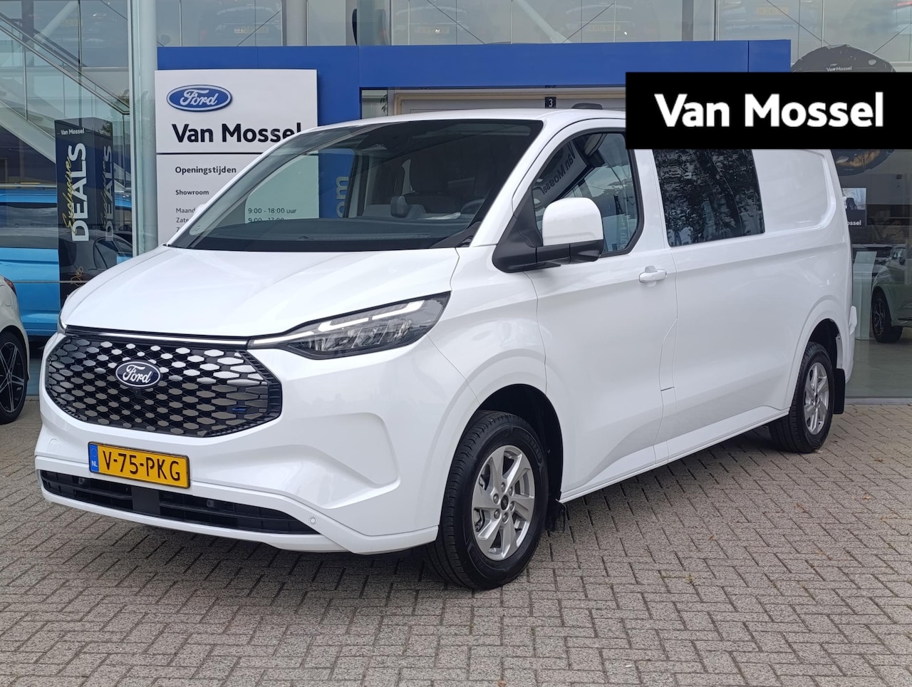 Ford E-Transit Cust. - 320 L2H1 Limited 71 kWh DC | 136PK | Adaptieve Cruise | Dodehoeksensoren | 360-graden came - AutoWereld.nl
