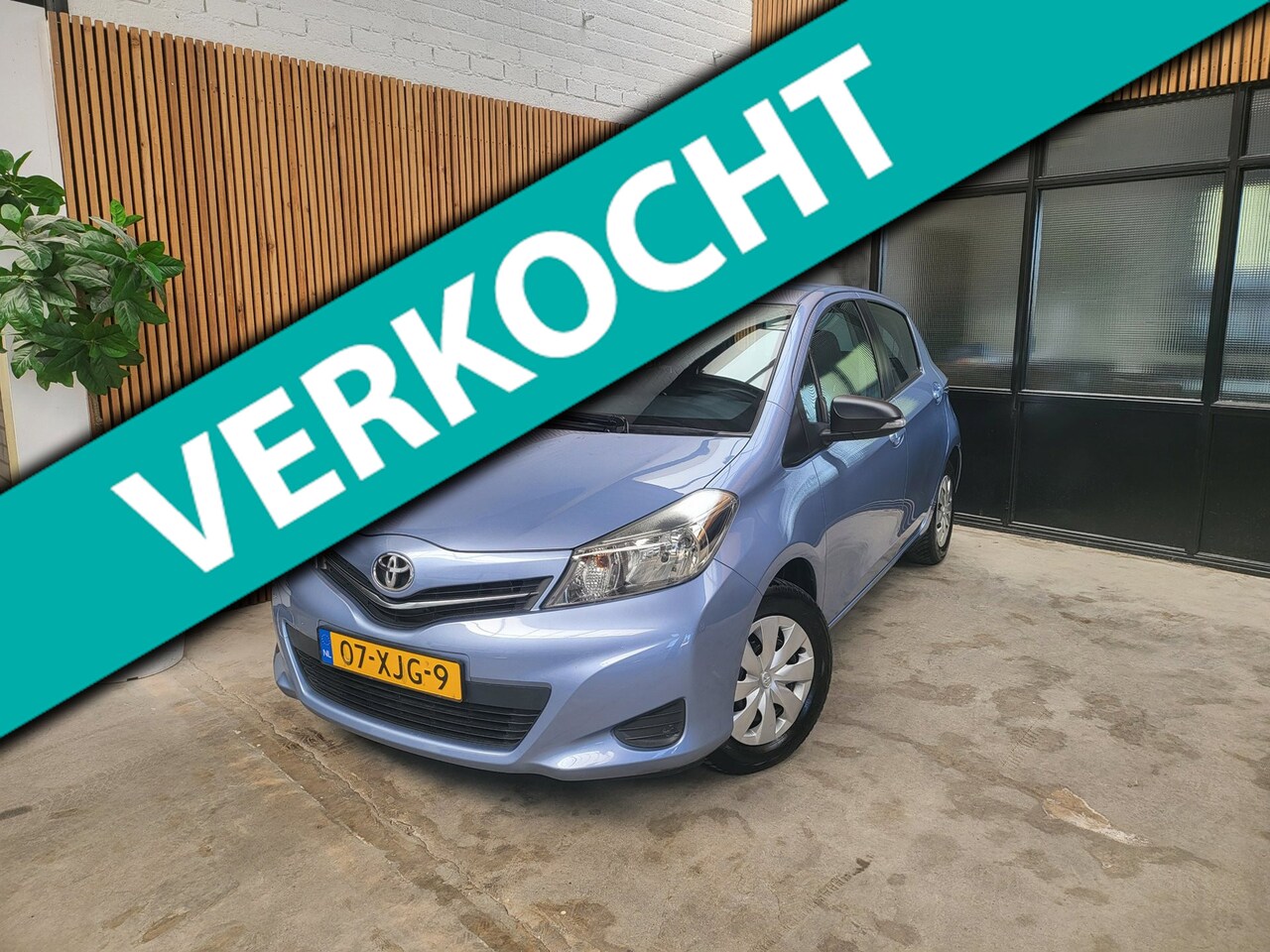 Toyota Yaris - 1.0 VVT-i Cruise Control/Airco/Camera - AutoWereld.nl