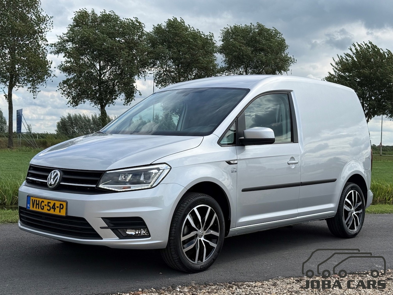 Volkswagen Caddy - 2.0 TDI DSG C-Edition 2020 26.602 Km - AutoWereld.nl