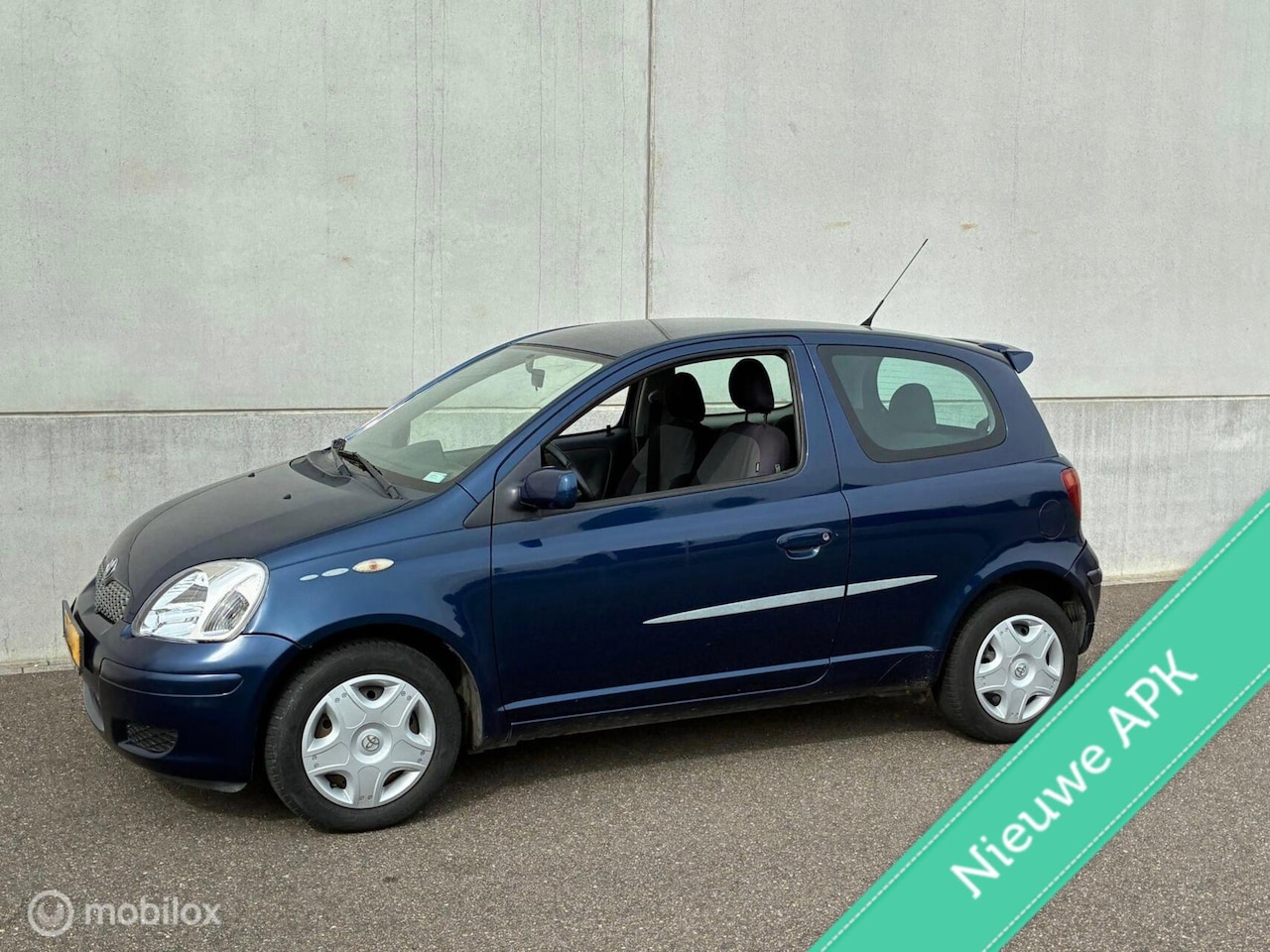 Toyota Yaris - 1.3 16v VVT-i Linea Terra - AutoWereld.nl