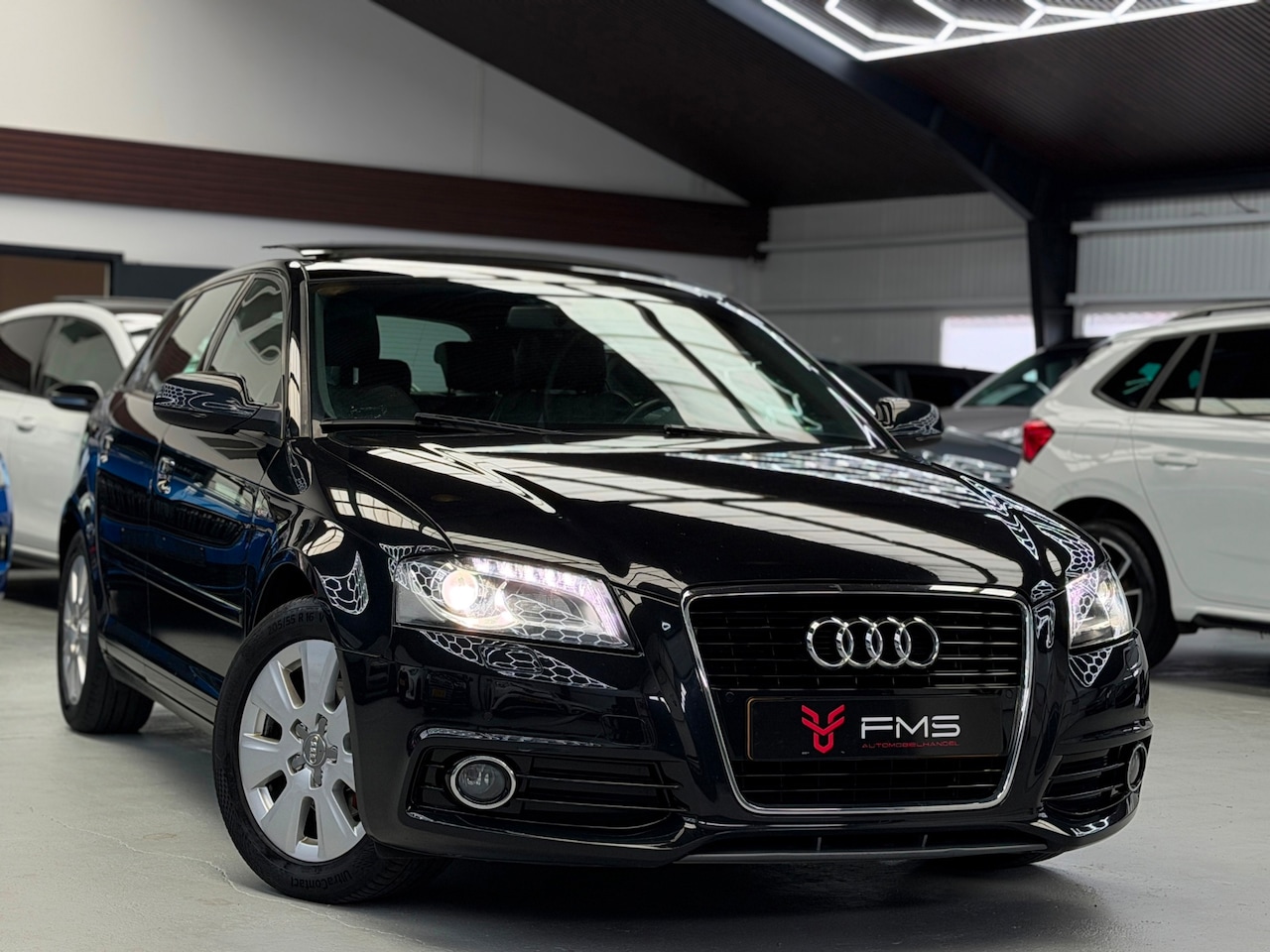 Audi A3 Sportback - 1.4 TFSI S-Line Panorama - AutoWereld.nl