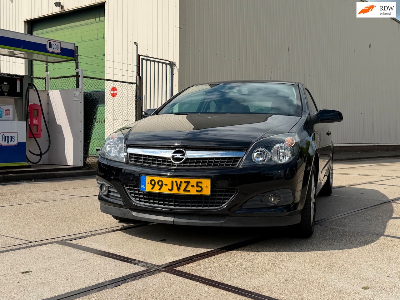 Opel Astra GTC - 1.6 Temptation 2009 Airco/Cruise/PDC Apk - AutoWereld.nl