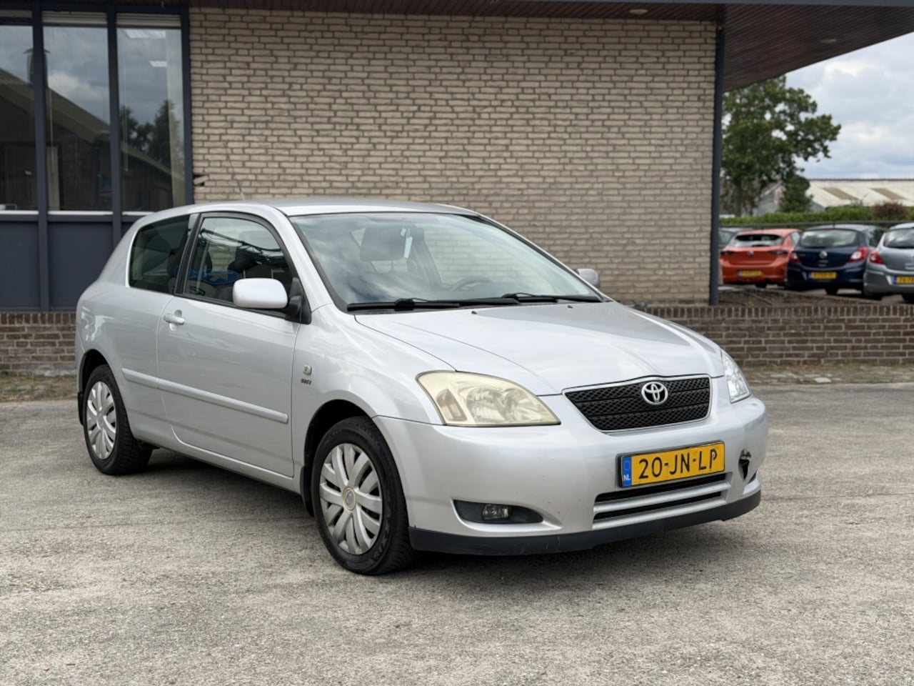 Toyota Corolla - 1.6 VVT-i Linea Sol 1.6 VVT-i Linea Sol - AutoWereld.nl
