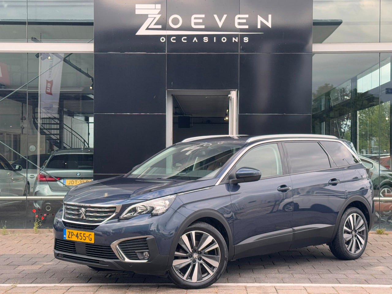 Peugeot 5008 - 1.2 PureTech Blue Lease Executive/ leder/ - AutoWereld.nl