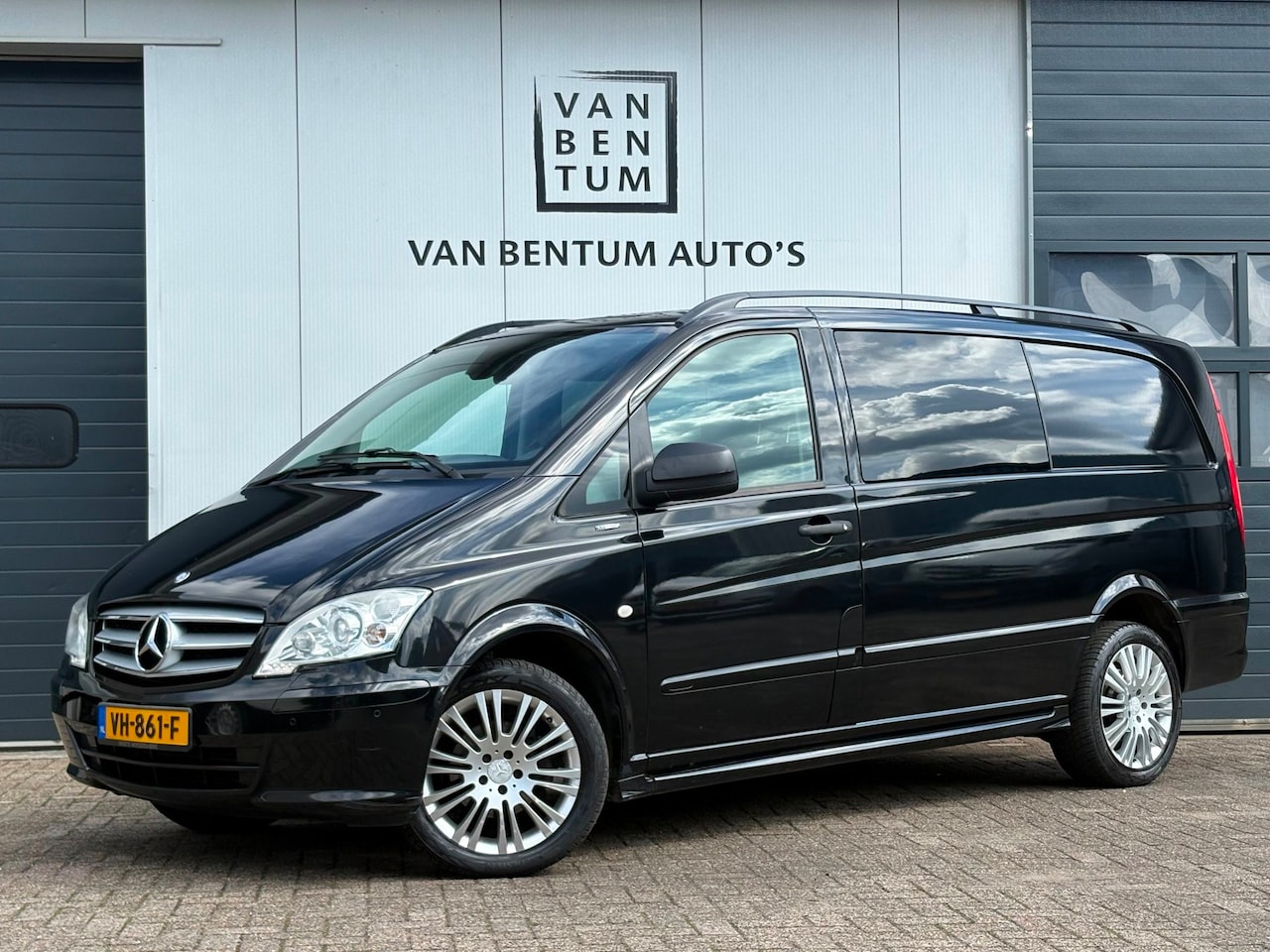 Mercedes-Benz Vito - 320 116CDI Autom. DC 5-pers. Airco MARGE! - AutoWereld.nl