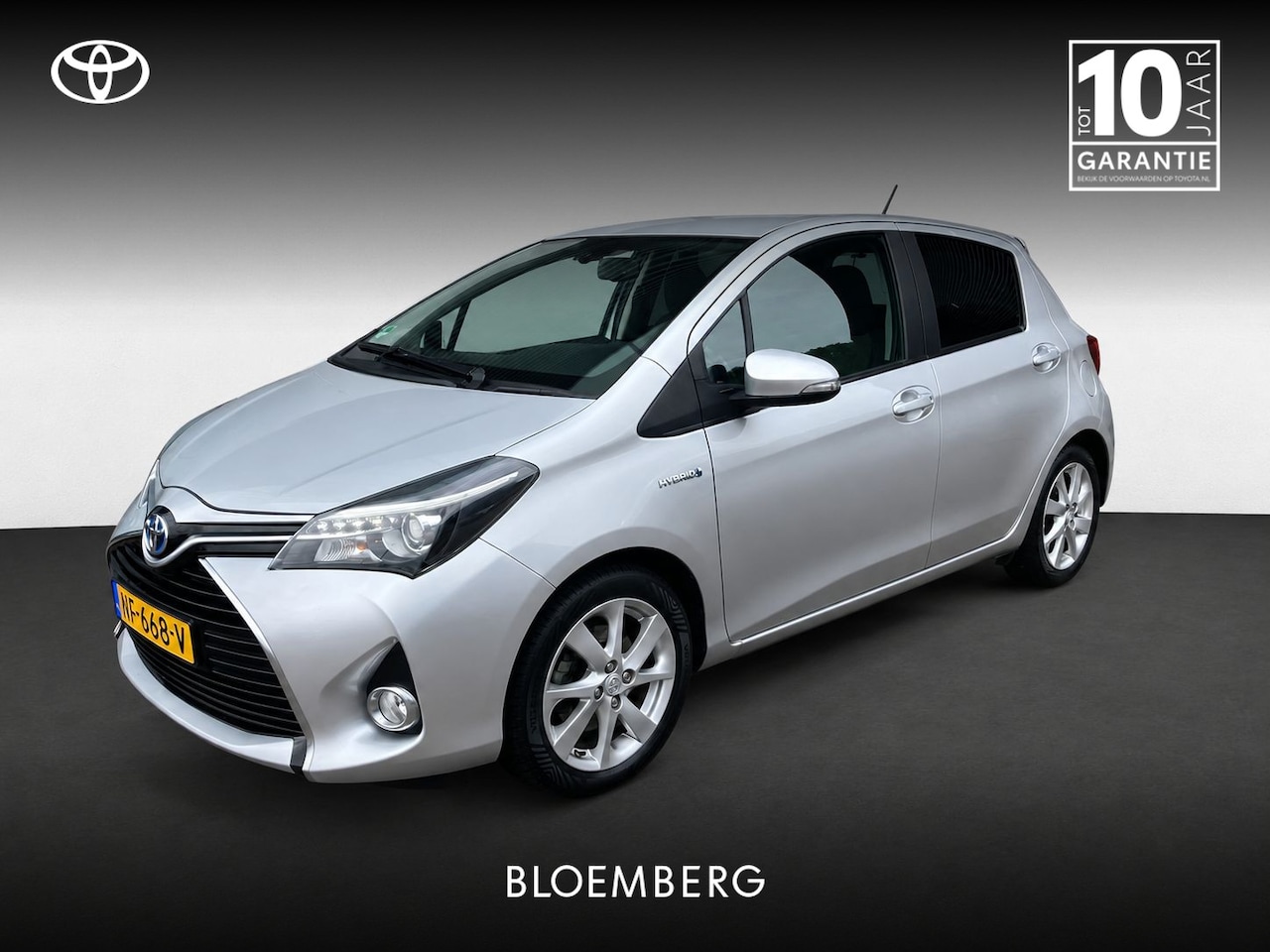 Toyota Yaris - 1.5 Hybrid Dynamic | All-Season banden | Privacy Glass | Camera | - AutoWereld.nl