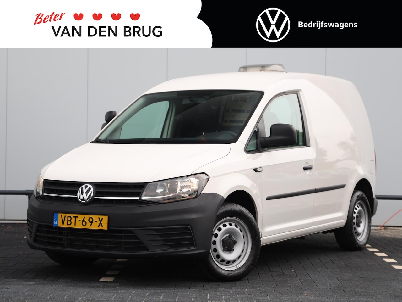 Volkswagen Caddy - 2.0 TDI 102pk L1 BMT Trendline | Airco | Betonplex vloer | Betimmering laadruimte Lat om L - AutoWereld.nl
