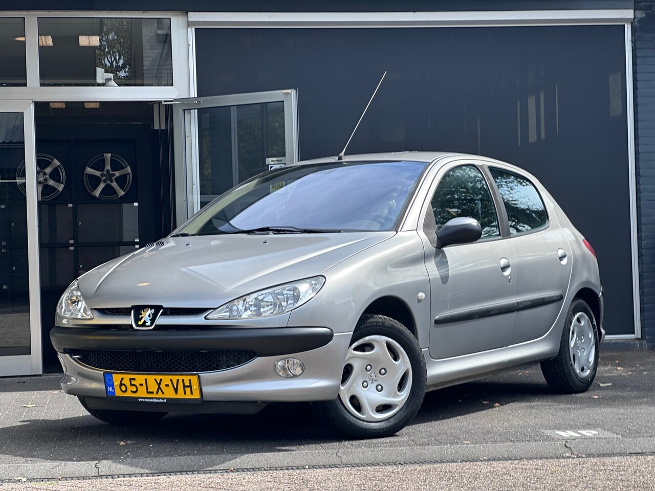 Peugeot 206 - 1.4 Gentry 1e EIG / CLIMA / ELEKT RAMEN / NAP - AutoWereld.nl