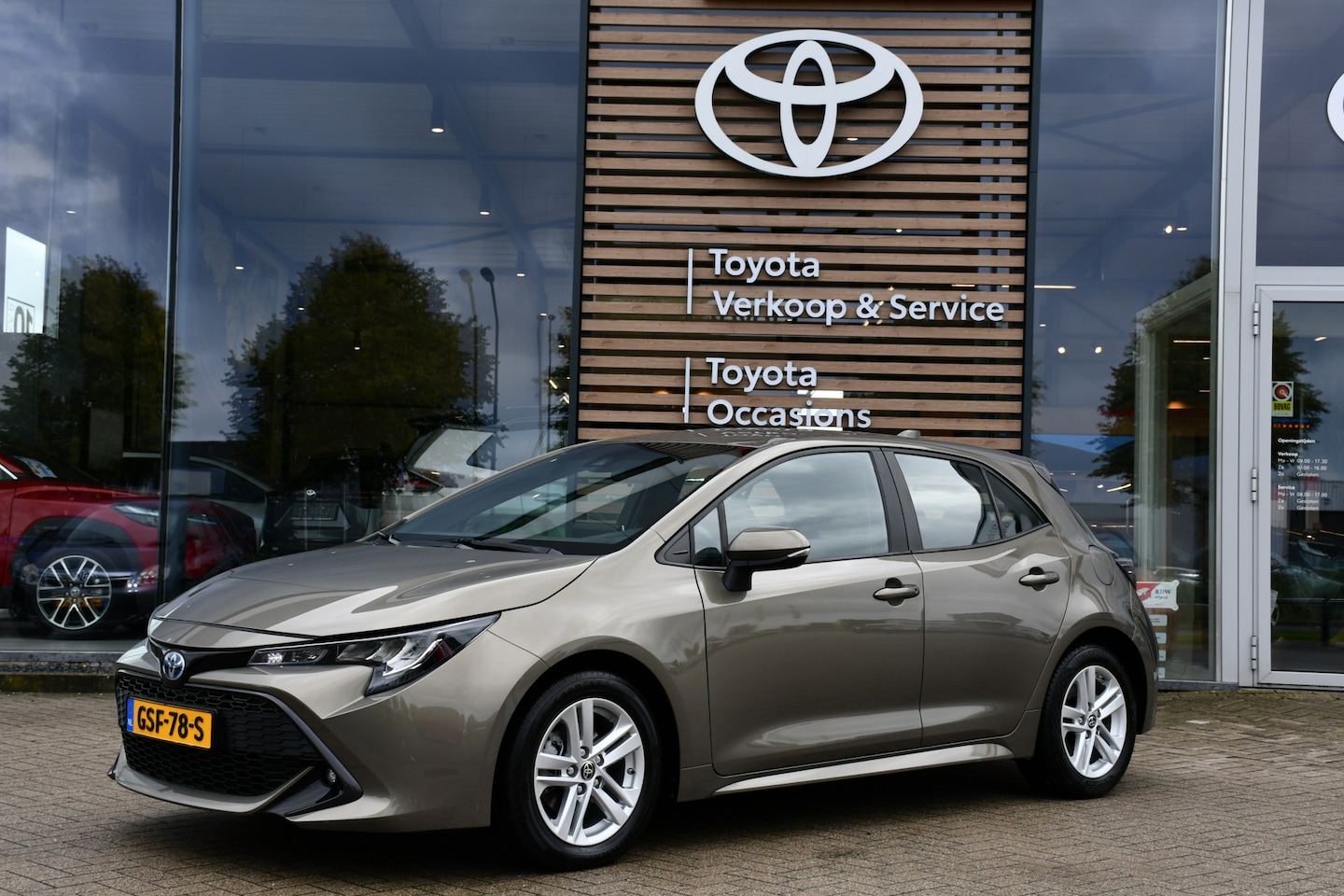 Toyota Corolla - 1.8 Hybrid Active Automaat 122pk | Achteruitrijcamera | Airco automatisch | Keyless start - AutoWereld.nl