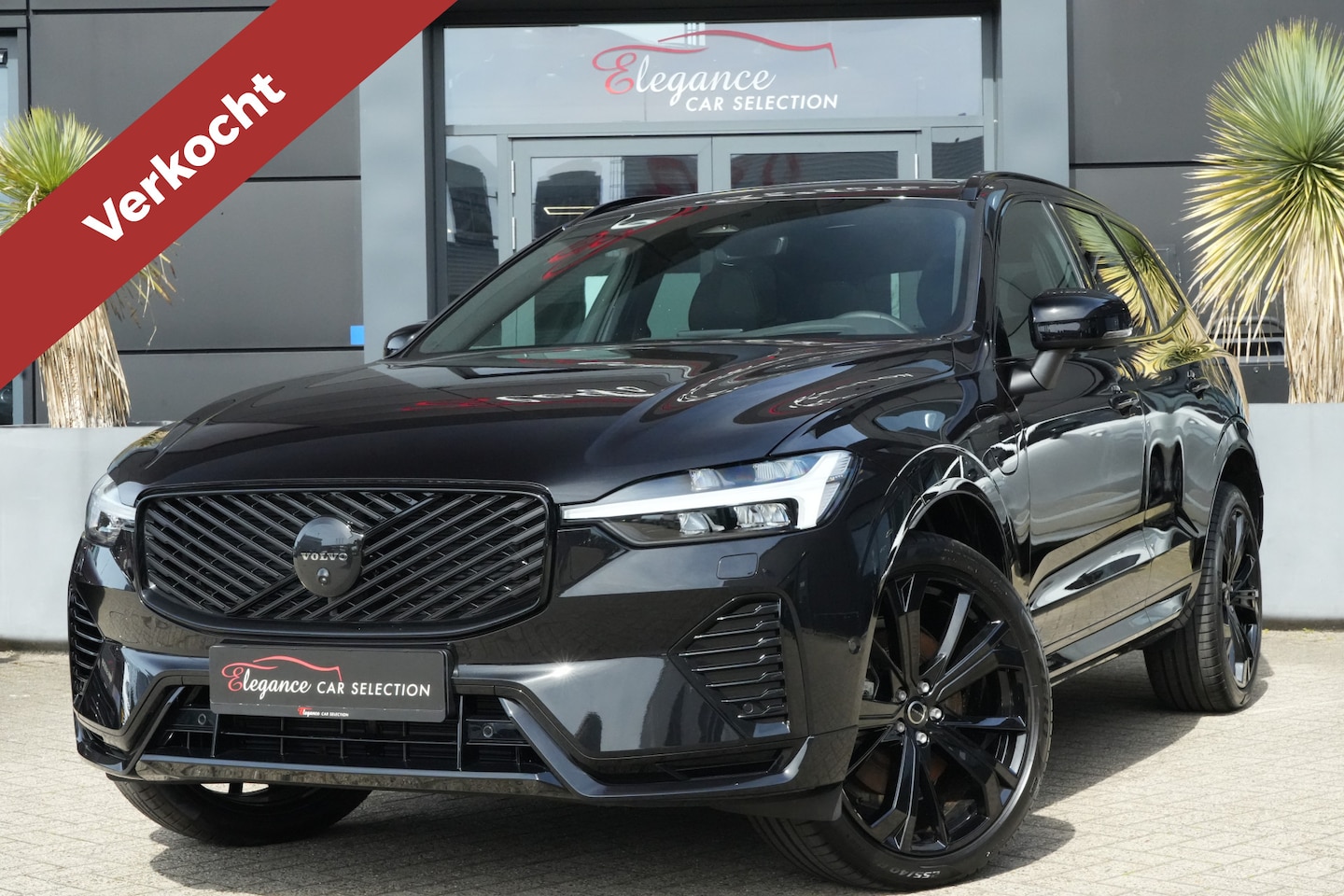 Volvo XC60 - 2.0 T6 Plug-in Hybrid AWD Ultra Black Edition | 350 PK | Panoramadak | Harman Kardon | 360 - AutoWereld.nl